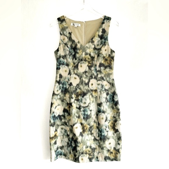 Kay Unger Dresses & Skirts - Kay Unger Poppy Floral Green Shift Sleeveless Dress Size 8